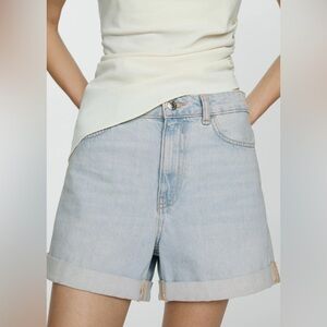NWT mango MNG highly waist light wash mom jean shorts relaxed fit